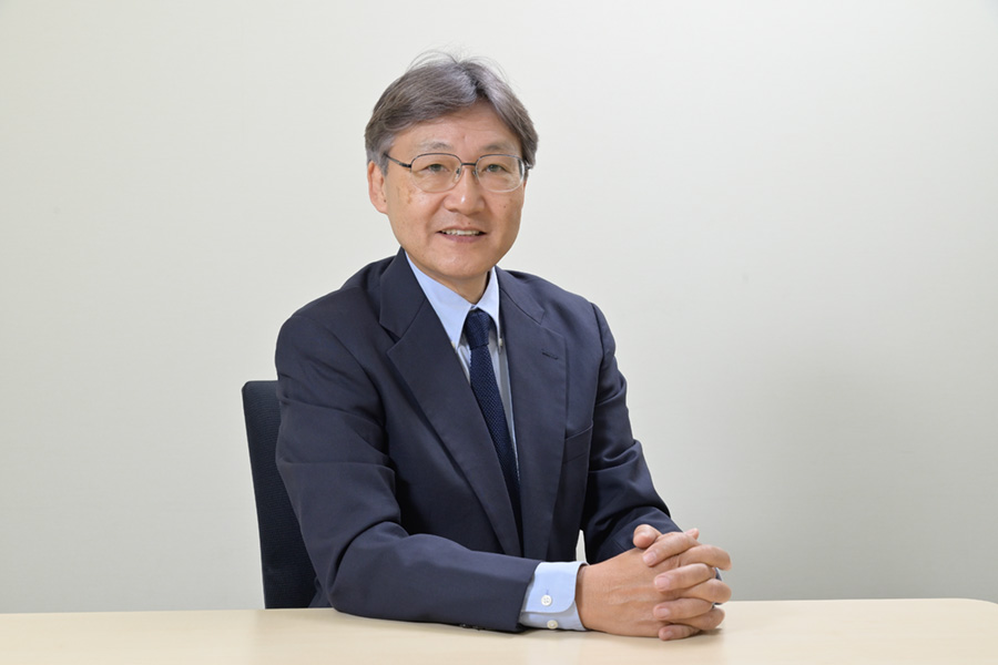 岡田 正大氏